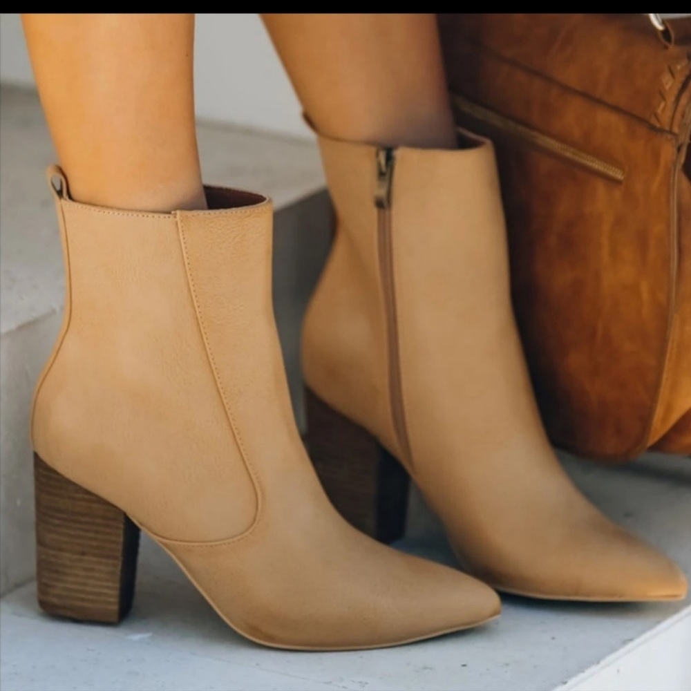 Vici Culture Faux Leather Ankle Boots Size 6